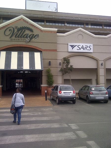 Exterior of SARS Roodepoort branch